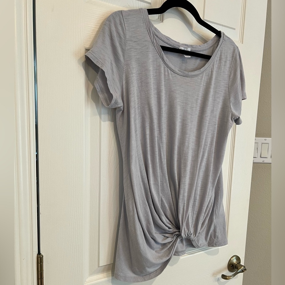 BP Short Sleeve T-Shirt Scoop Neck with Front Knot in Grey Nordstrom - Picture 12 of 15